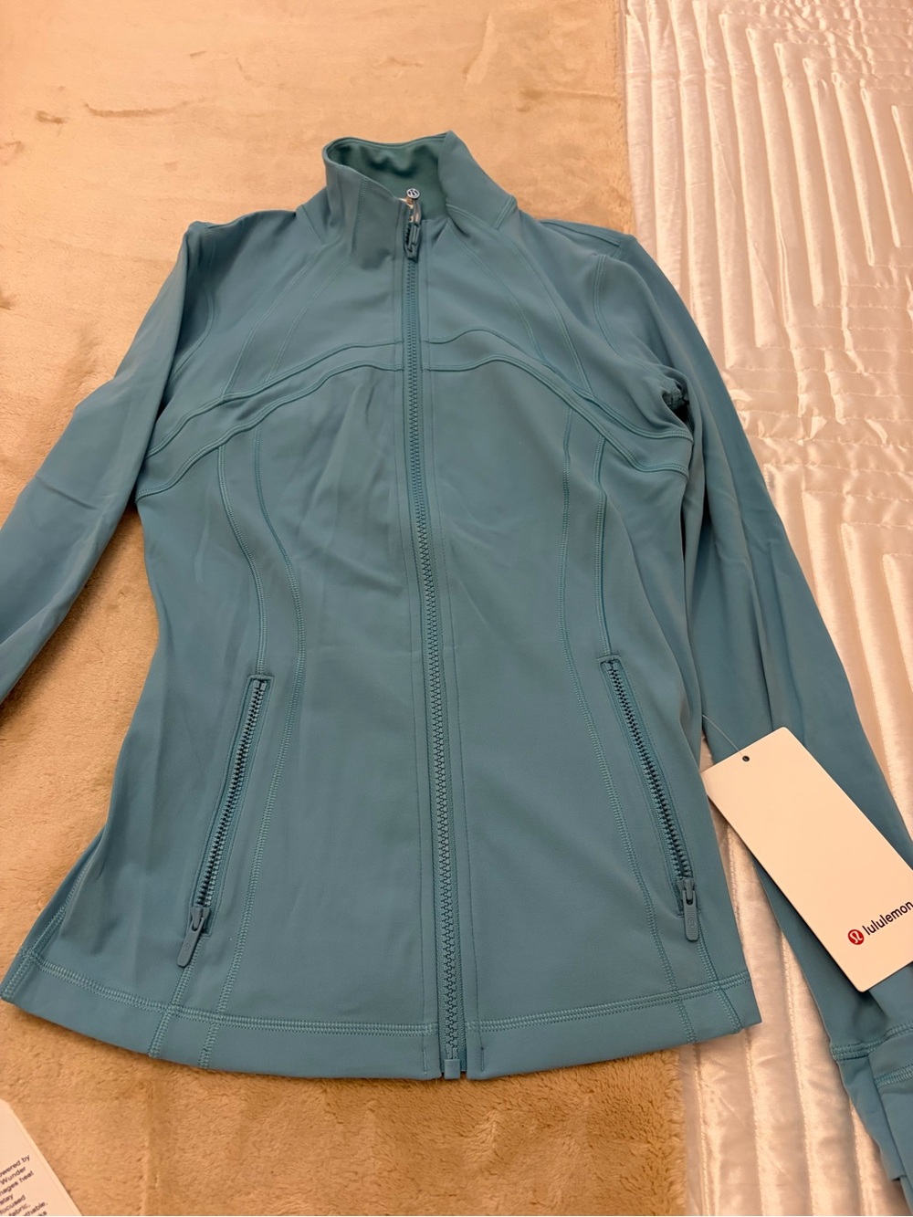 lululemon athletica Women's Sky Blue Zip Jacket and Leggings Set - Picture 2 of 9